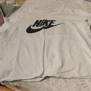 Nike Logo Tee in White